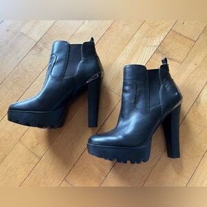 Guess Leather Ankle Heels | Size 5 US | Euro 35